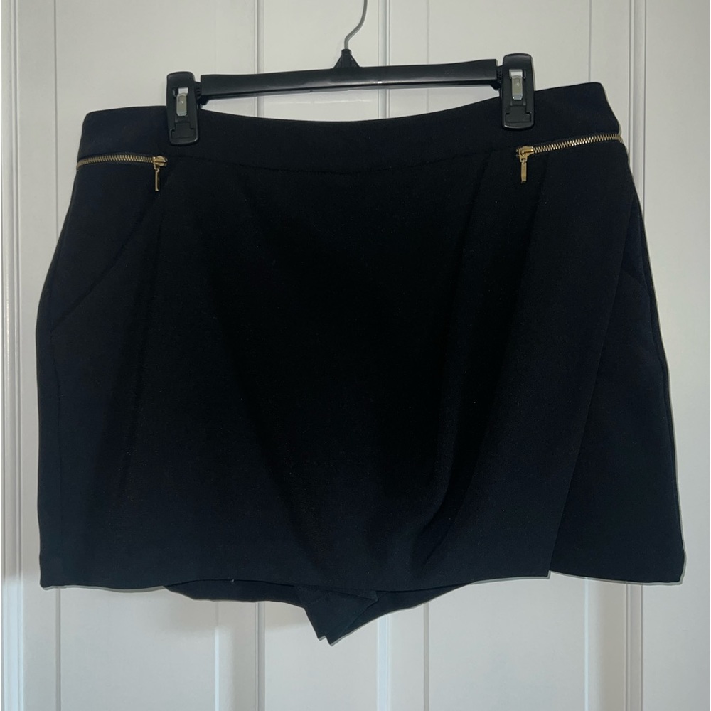 INC Women’s Regular Fit Black Dressy Skort